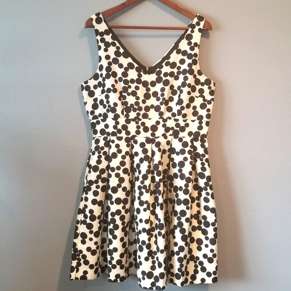 Taylor Polka Dot Short Dress Size 12 Fit and Flare